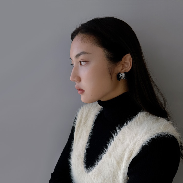 P-1163) ツイード×パールチタンピアス | ビーズ・パーツなどの