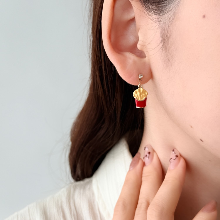 P-1234) ポテト＆ホットドッグチタンピアス | ビーズ・パーツなどの