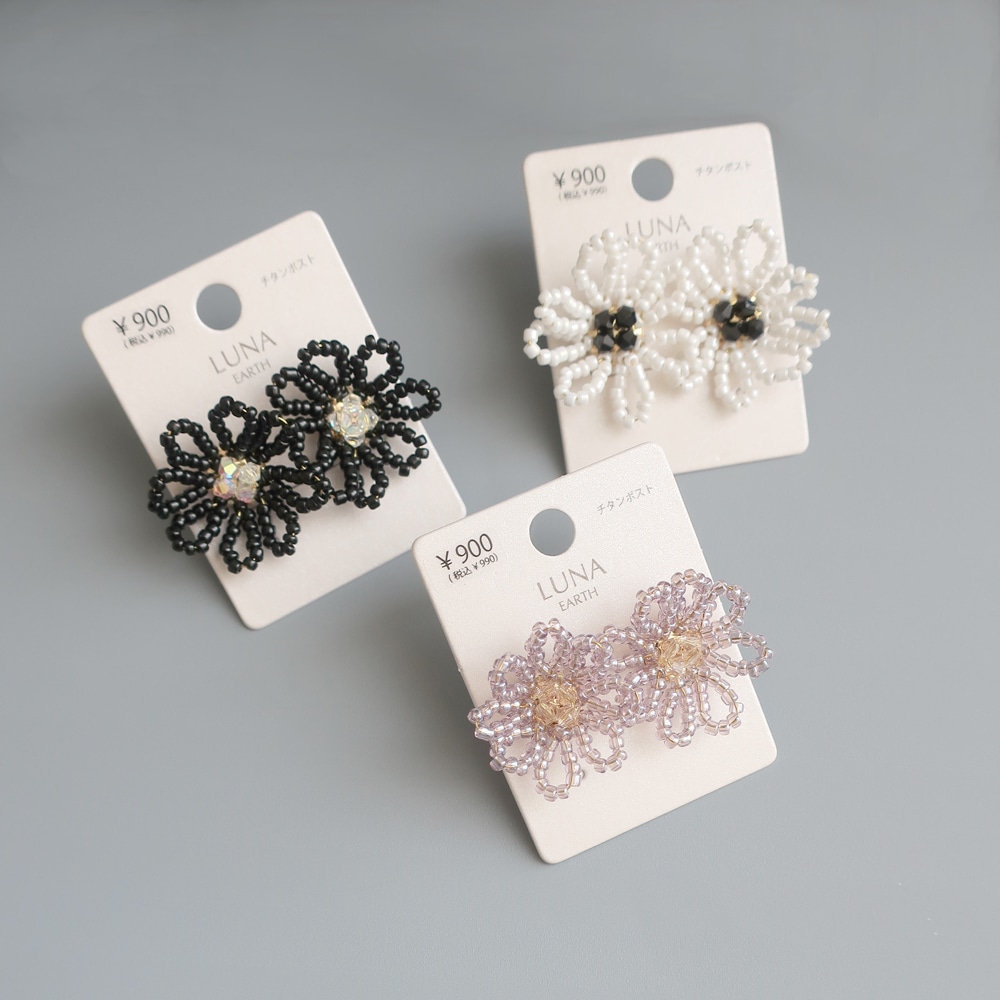 P-797) ビーズフラワーチタンピアス | ビーズ・パーツなどの