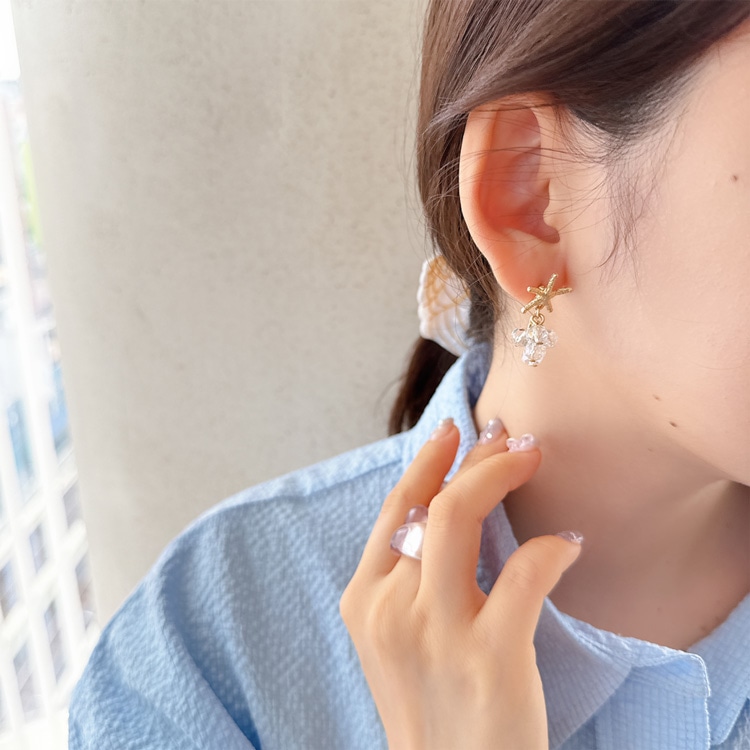 P-1110) シャラシャラヒトデチタンピアス | ビーズ・パーツなどの 