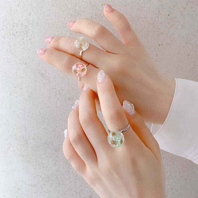 R-356) 封入フラワーリング | ビーズ・パーツなどのハンドメイドパーツ