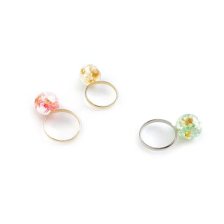 R-356) 封入フラワーリング | ビーズ・パーツなどのハンドメイドパーツ