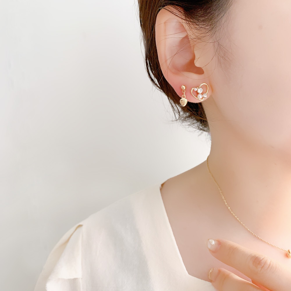 キュートなデザイン ハートモチーフ　ピアス 当日発送】ハートモチーフダブルラインフープデザインピアス
