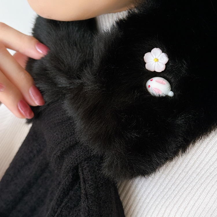 C-407) うさぎ×桜セットブローチ | ビーズ・パーツなどのハンドメイド