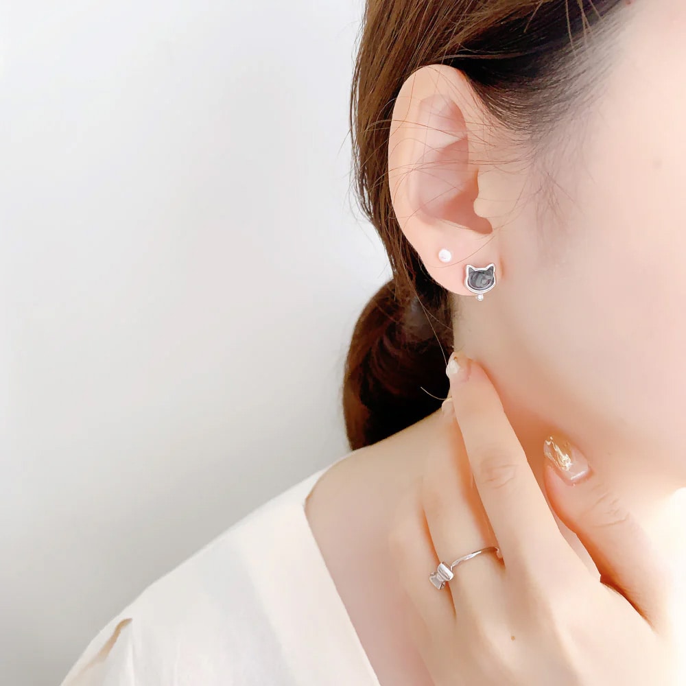 P-965) 猫モチーフセットチタンピアス | ビーズ・パーツなどの