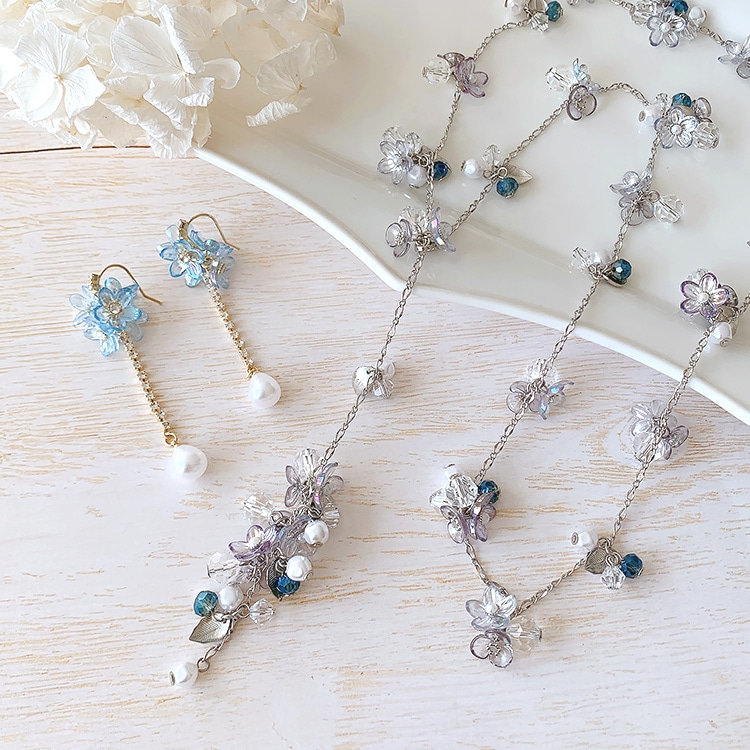 アクリルフラワー 3弁花 BR 約10mm｜樹脂素材パーツ【パーツクラブ