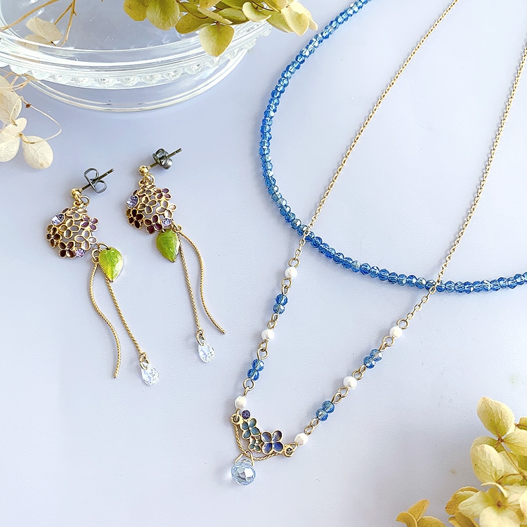 c*c様 て*様 金色フレーム 紫色オーバルチャーム チャーム / 紫陽花