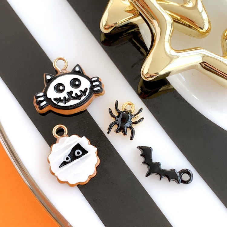 チャーム / ミイラ / WH・G5 | ビーズ・パーツなどのハンドメイド