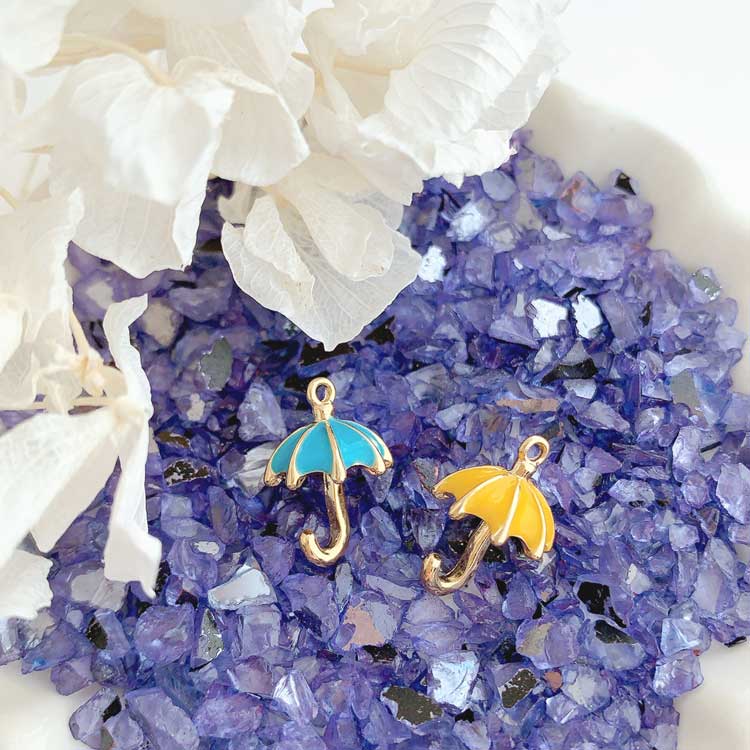 チャーム / 傘 / YE・G5 | ビーズ・パーツなどのハンドメイドパーツ