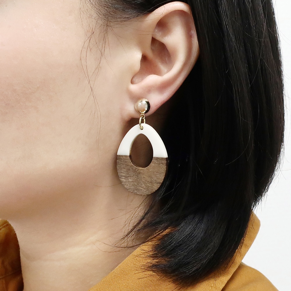ウッド＆アクリルパーツのピアス | ビーズ・パーツなどのハンドメイド