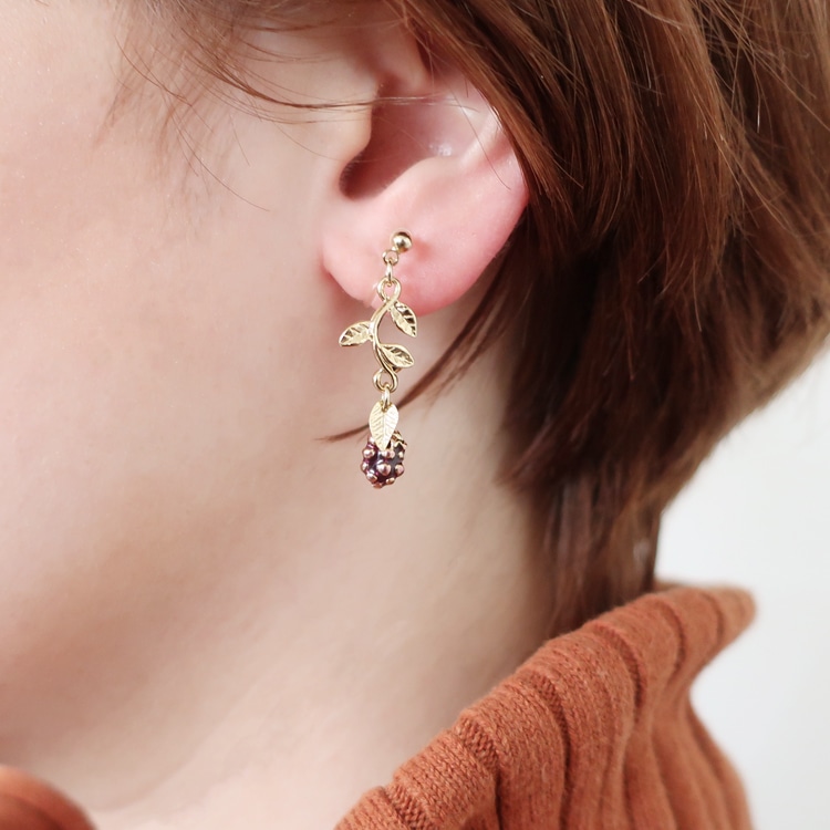 秋の彩りチャームのアクセサリー | ビーズ・パーツなどのハンドメイド