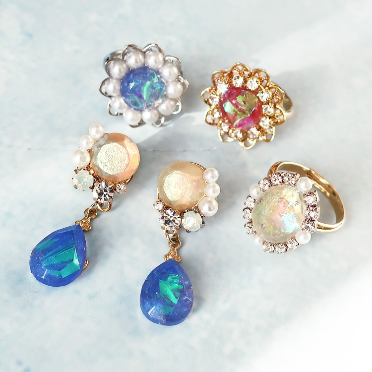 レジンで作る オーロラビジューアクセサリー | ビーズ・パーツなどの