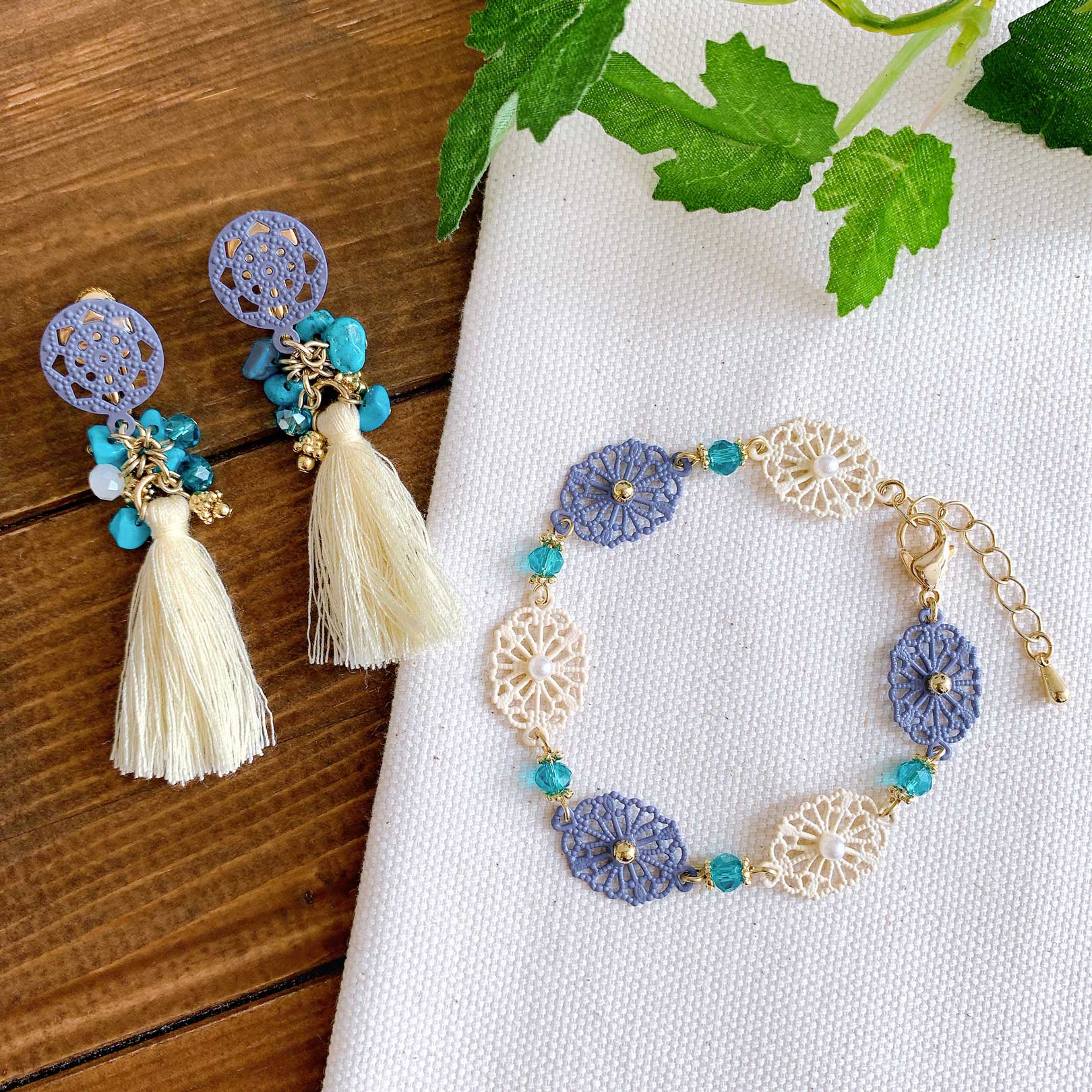 透かしパーツのアクセサリー | ビーズ・パーツなどのハンドメイド 