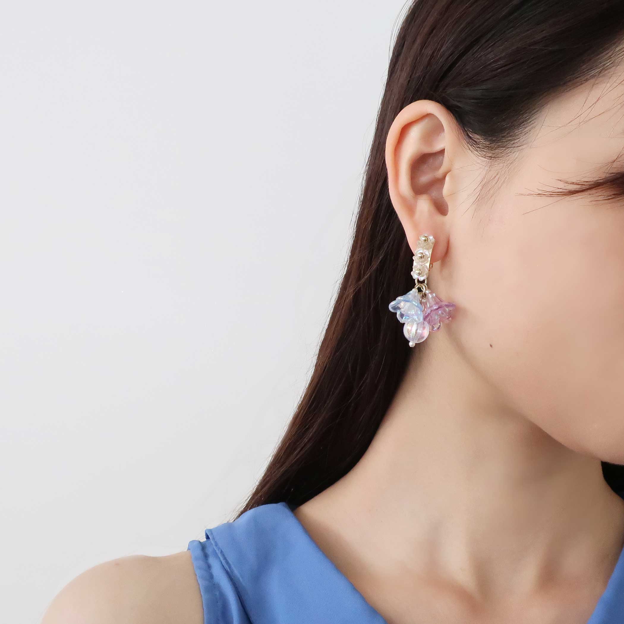 オーロラフラワーのアクセサリー | ビーズ・パーツなどのハンドメイド