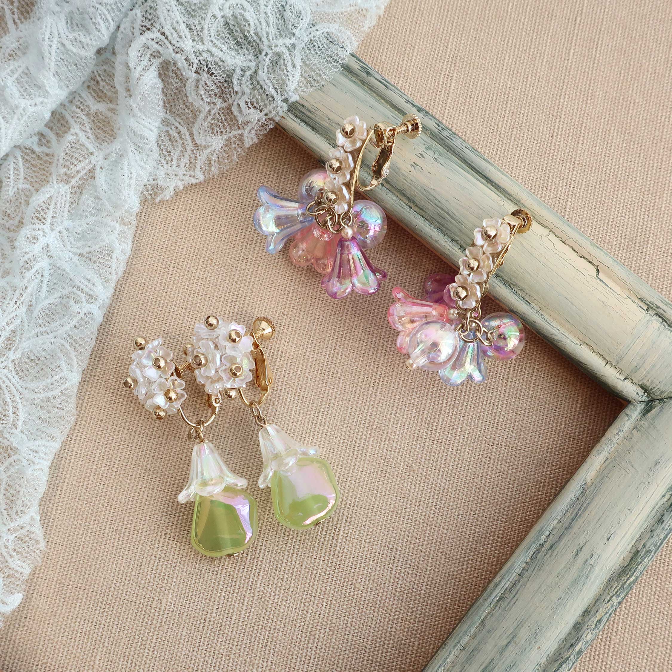 オーロラフラワーのアクセサリー | ビーズ・パーツなどのハンドメイド