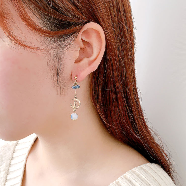 ブルーポーションの魔法と月猫ピアス collage_b0e69240-6053-4a80-