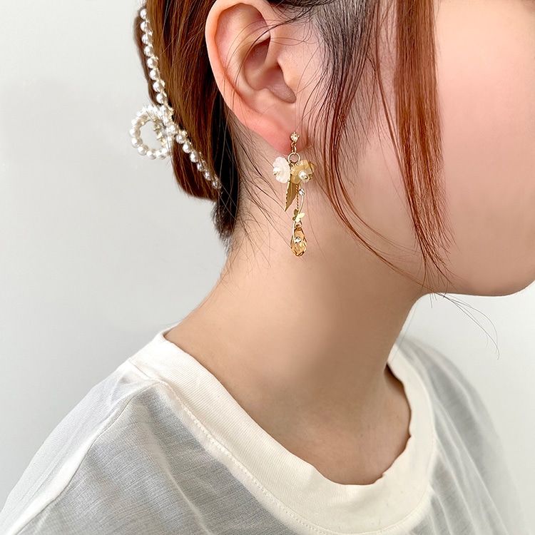 樹脂パーツ フラワー 5弁花 WH 約11mm｜樹脂素材パーツ【パーツクラブ