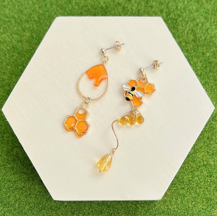 チャーム / 蜂 / YE | ビーズ・パーツなどのハンドメイドパーツおよび