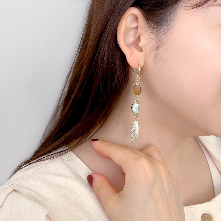 シェル封入つなぎパーツのネックレスとピアス | ビーズ・パーツなどの