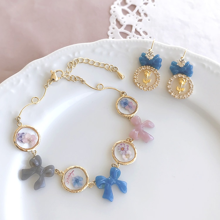 シリコンレジン型 / リボン8種 | ビーズ・パーツなどのハンドメイド