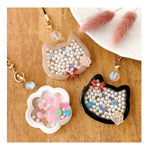 専用商品K-8424 じゃれ猫チャーム レジンパーツ レジン じゃれ猫ちゃんキーホルダー No 1590 ハンドメイド